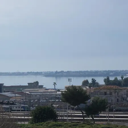 Astrea 3* Szirakúza