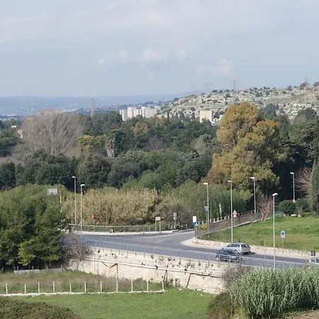 ベッド・アンド・ブレックファスト Astrea